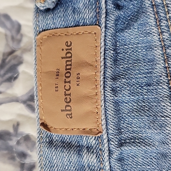 Abercrombie Kids Jean Shorts Distressed So Cute - Picture 9 of 11